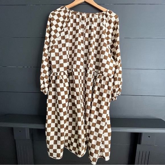 Plus size women’s dress size 2XL brown & cream checkered drop waist flowy - Picture 4 of 11